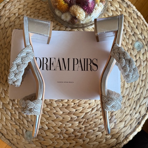 Dream Pairs Women's Silver Sandals - Picture 2 of 5